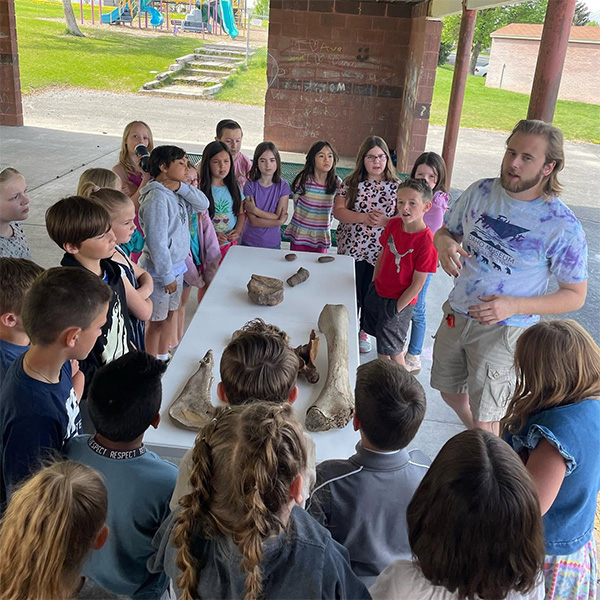 teacher-bones